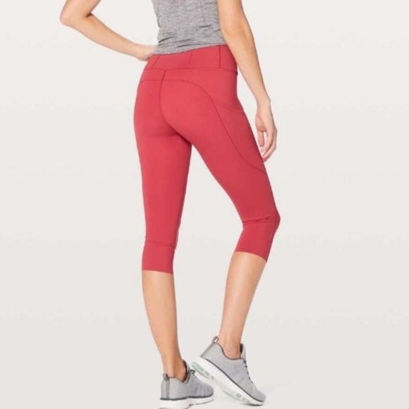 Lululemon Fast & Free Crop - Picture 2 of 12